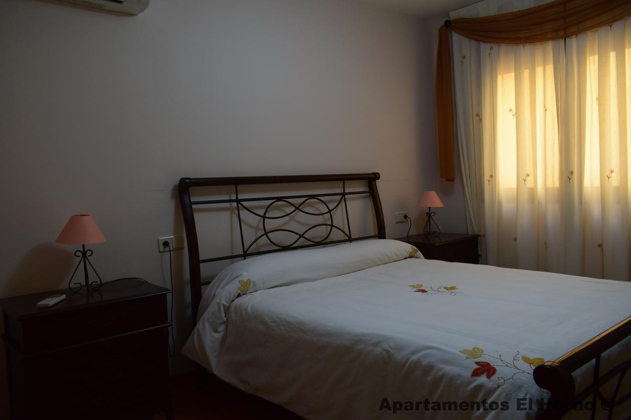 Apartamentos Horno y Casa De Dulce Purullena Habitación foto